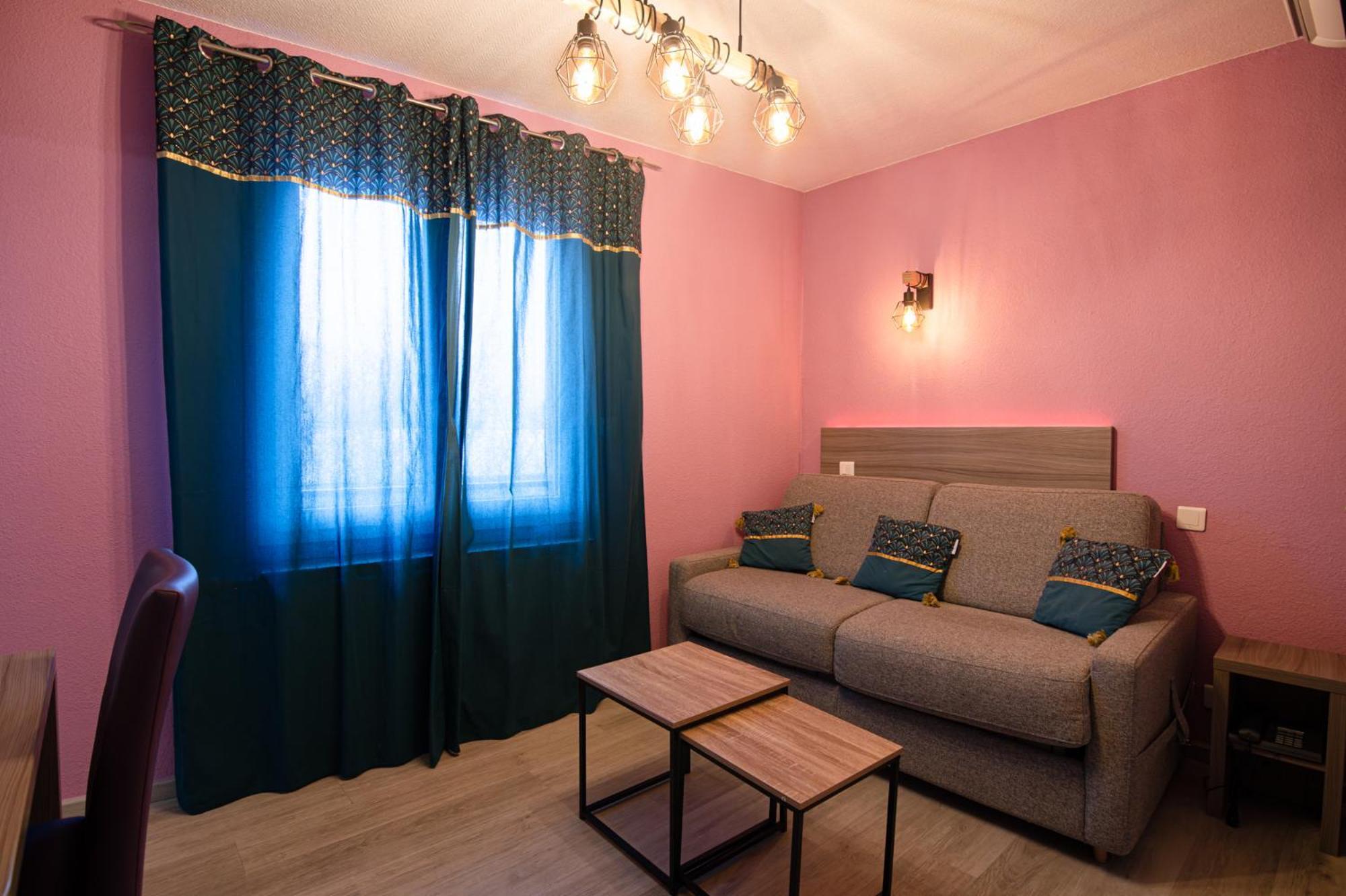 Logis Hotel Centrotel Et Spa Bulles D'Allier Montmarault Eksteriør bilde