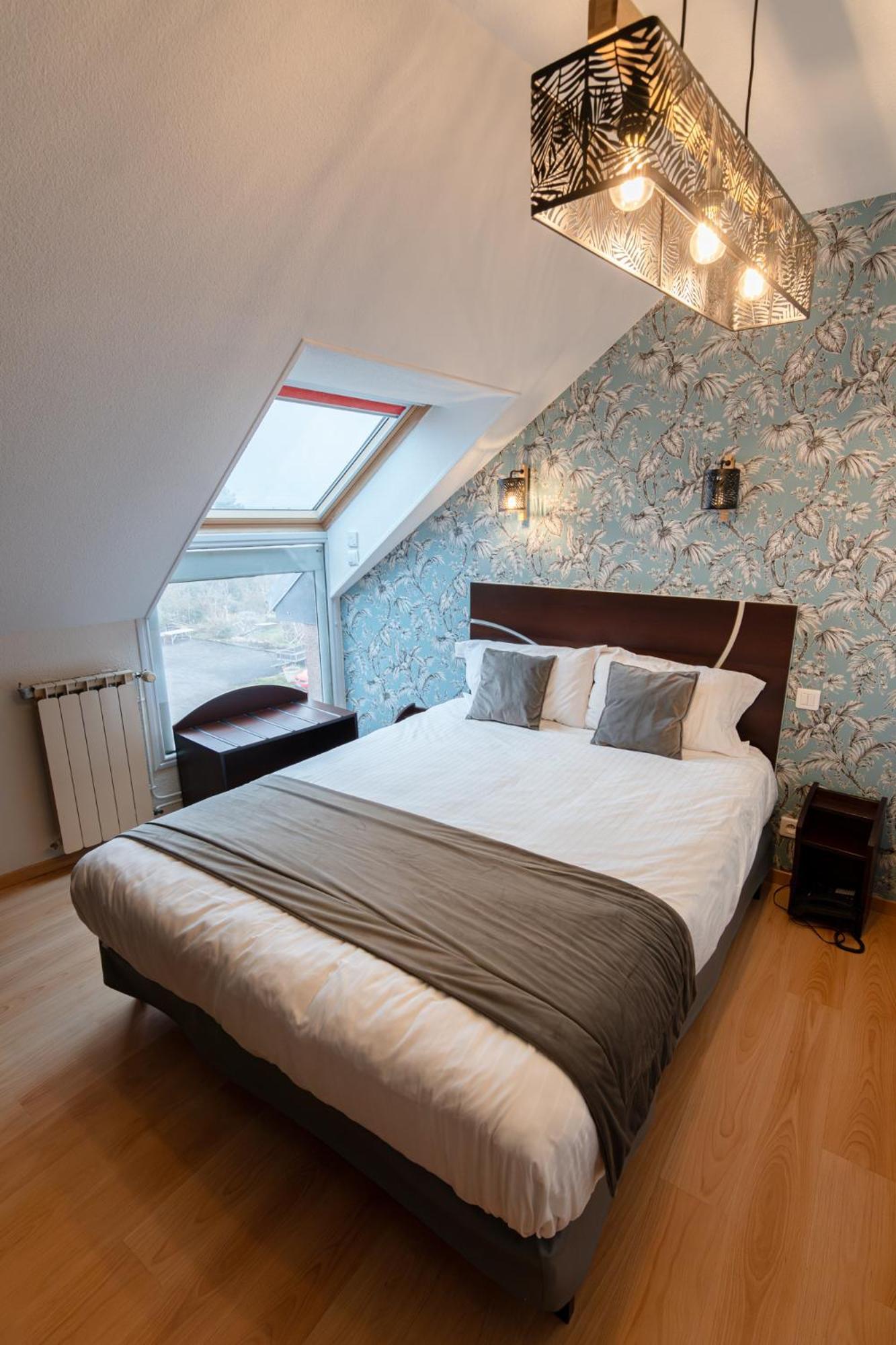 Logis Hotel Centrotel Et Spa Bulles D'Allier Montmarault Eksteriør bilde
