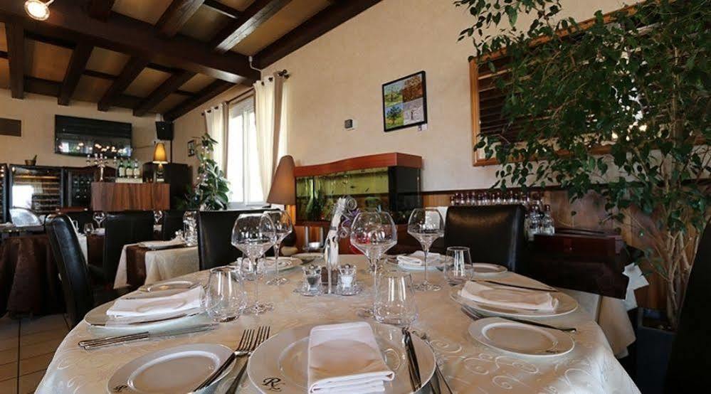 Logis Hotel Centrotel Et Spa Bulles D'Allier Montmarault Eksteriør bilde