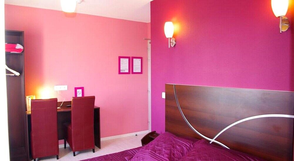 Logis Hotel Centrotel Et Spa Bulles D'Allier Montmarault Eksteriør bilde
